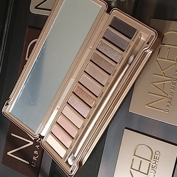 URBAN DECAY NAKED MAKEUP VAULT VOLUME THREE - Picture 4 of 15